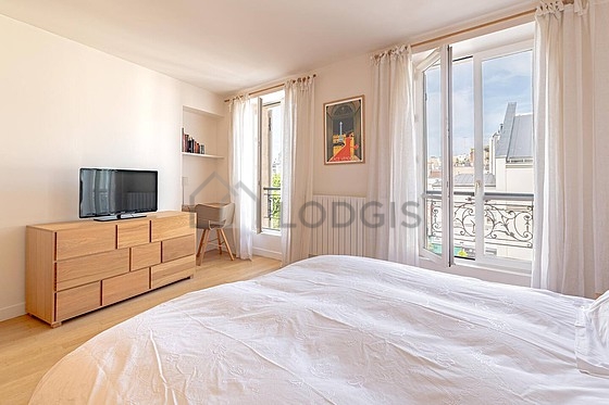 Bedroom with windows