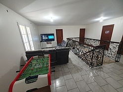 House Tours - Cage escalier