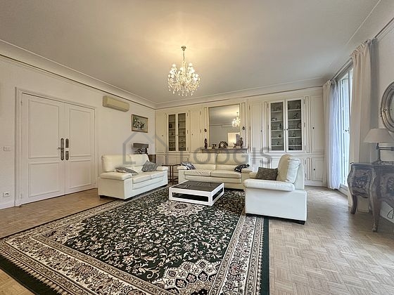 Apartment Paris 8° - 