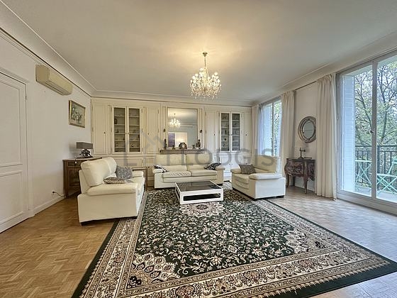 Living room with windows