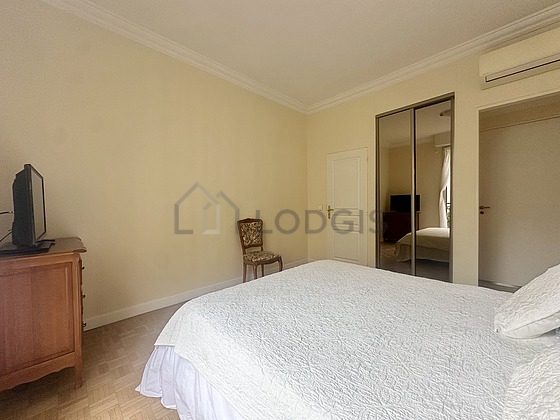 Appartement Paris 8° - 