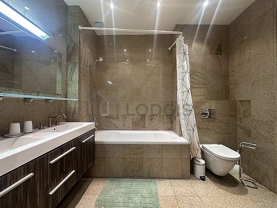 Appartement Paris 8° - 