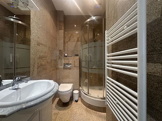 Appartement Paris 8° - 