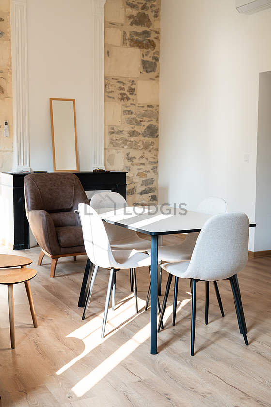 Séjour équipé de canapé, 1 chaise(s)