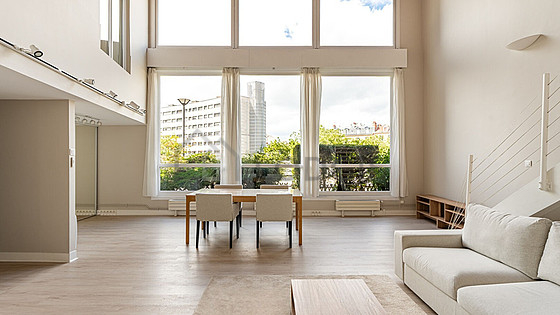 Great, very quiet and very bright sitting room of a house in Paris