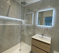 Apartment Saint-Maurice-Pellevoisin - Bathroom