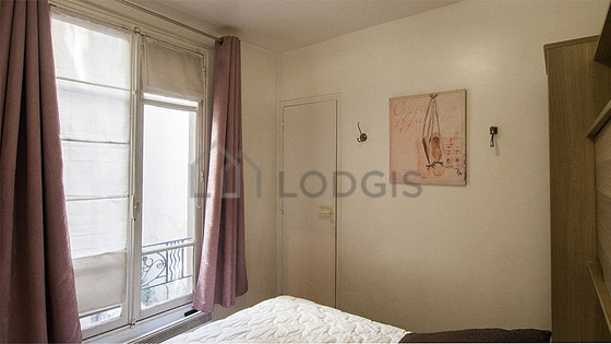 Chambre donnant sur cour
