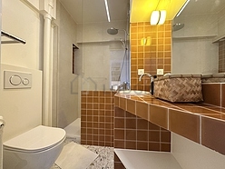 Apartment Paris 18° - Bathroom