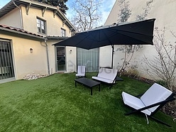 Haus Nord-Ouest de Lyon - Garten