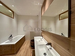 House Nord-Ouest de Lyon - Bathroom