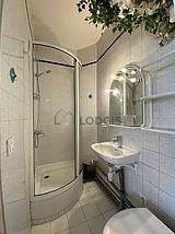 Apartment Paris 18° - Bathroom