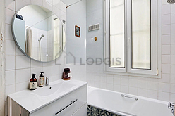 Duplex Paris 16° - Bathroom