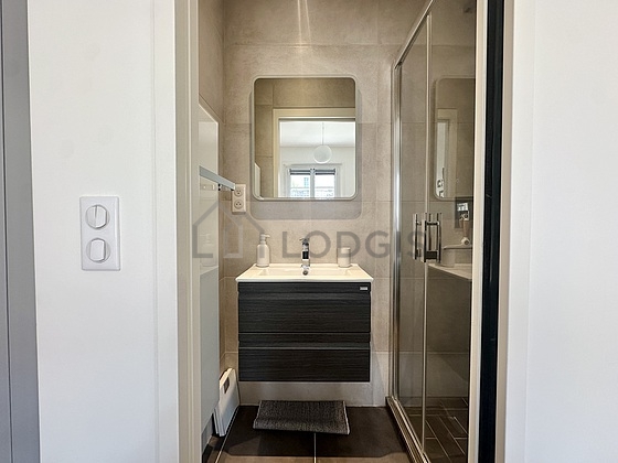 Appartement Paris 10° - 