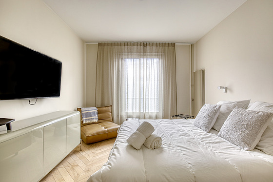 Chambre avec fenêtres