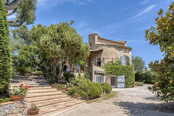 家 Cannes - 