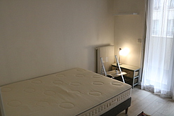 Apartment Paris 20° - Bedroom 