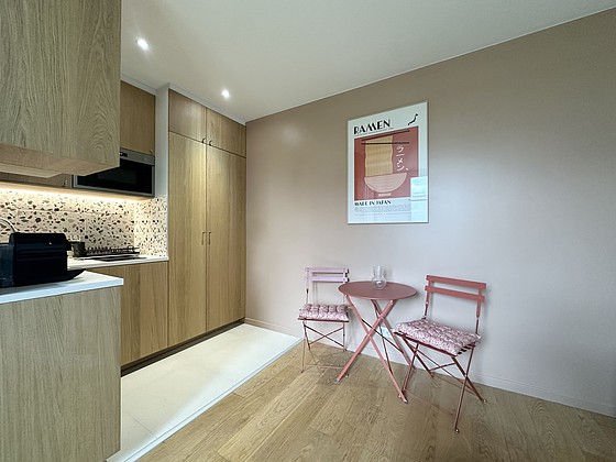 Bright kitchen