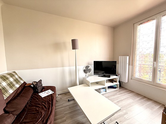 Séjour très calme équipé de télé, 1 chaise(s)