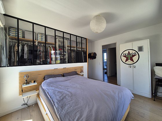 Bedroom with windows
