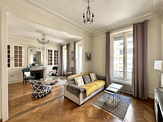 Living room furnished with tv