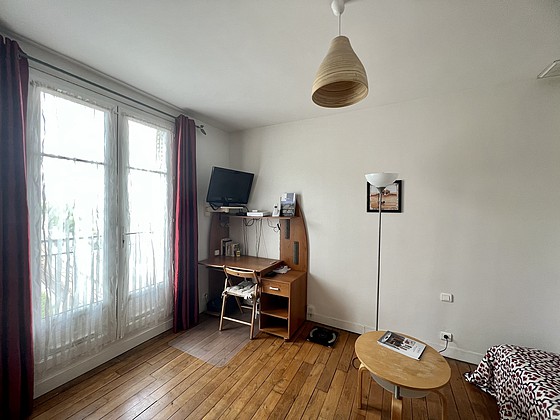 Apartment Suresnes - 