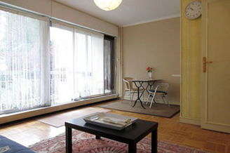 Buttes Chaumont Paris 19° studio