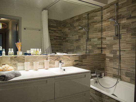 Pleasant bathroom with marblefloor