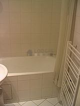 Appartement Paris 1° - Salle de bain