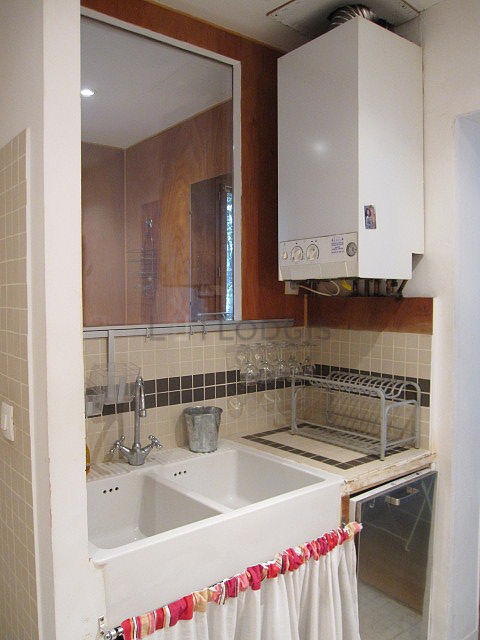 Beautiful kitchen with tile floor