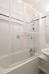 Apartment Paris 15° - Bathroom