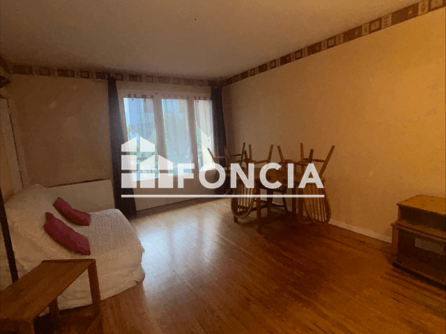 Apartamento Nîmes - 