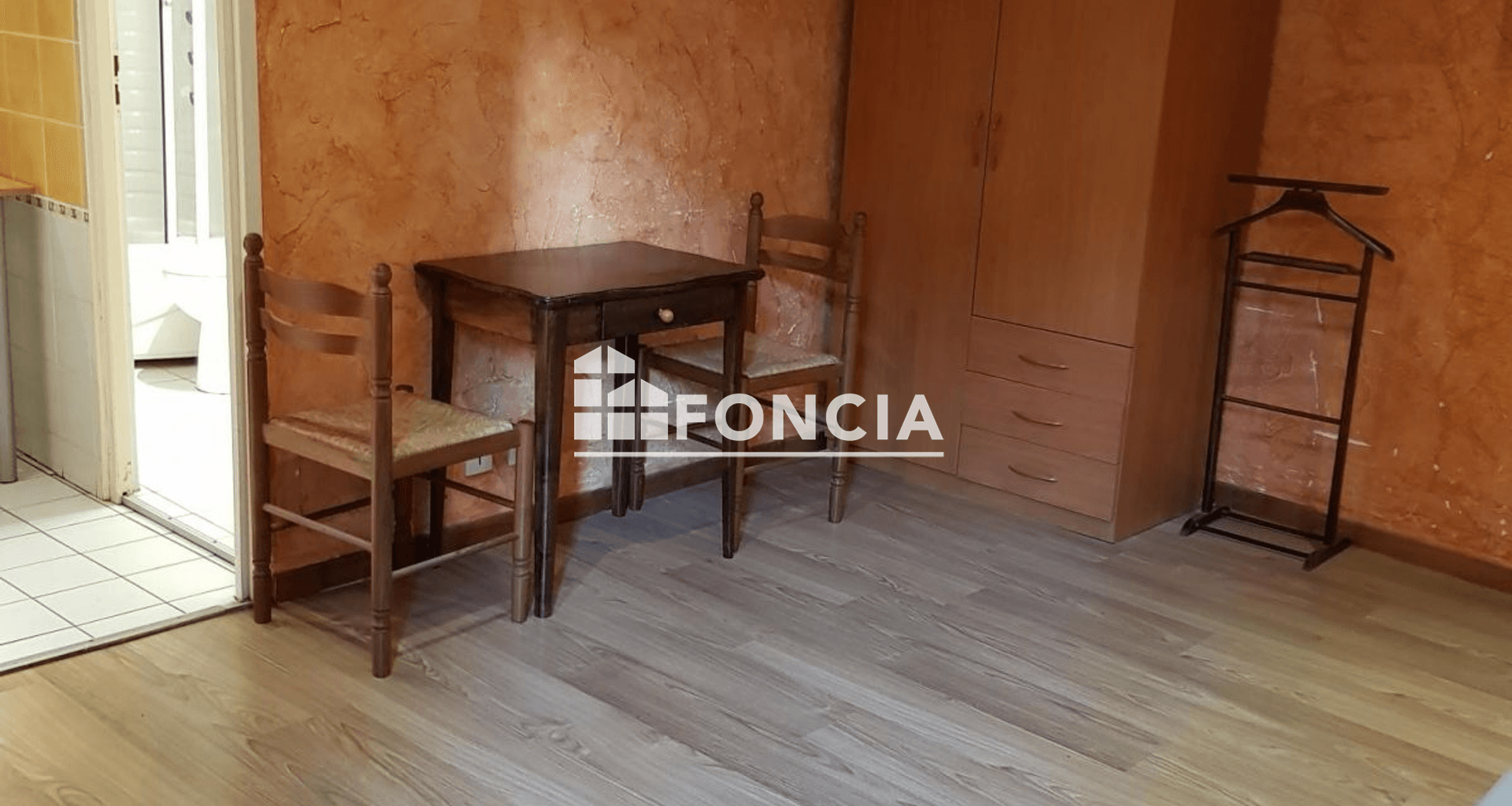 Apartment Nîmes - 