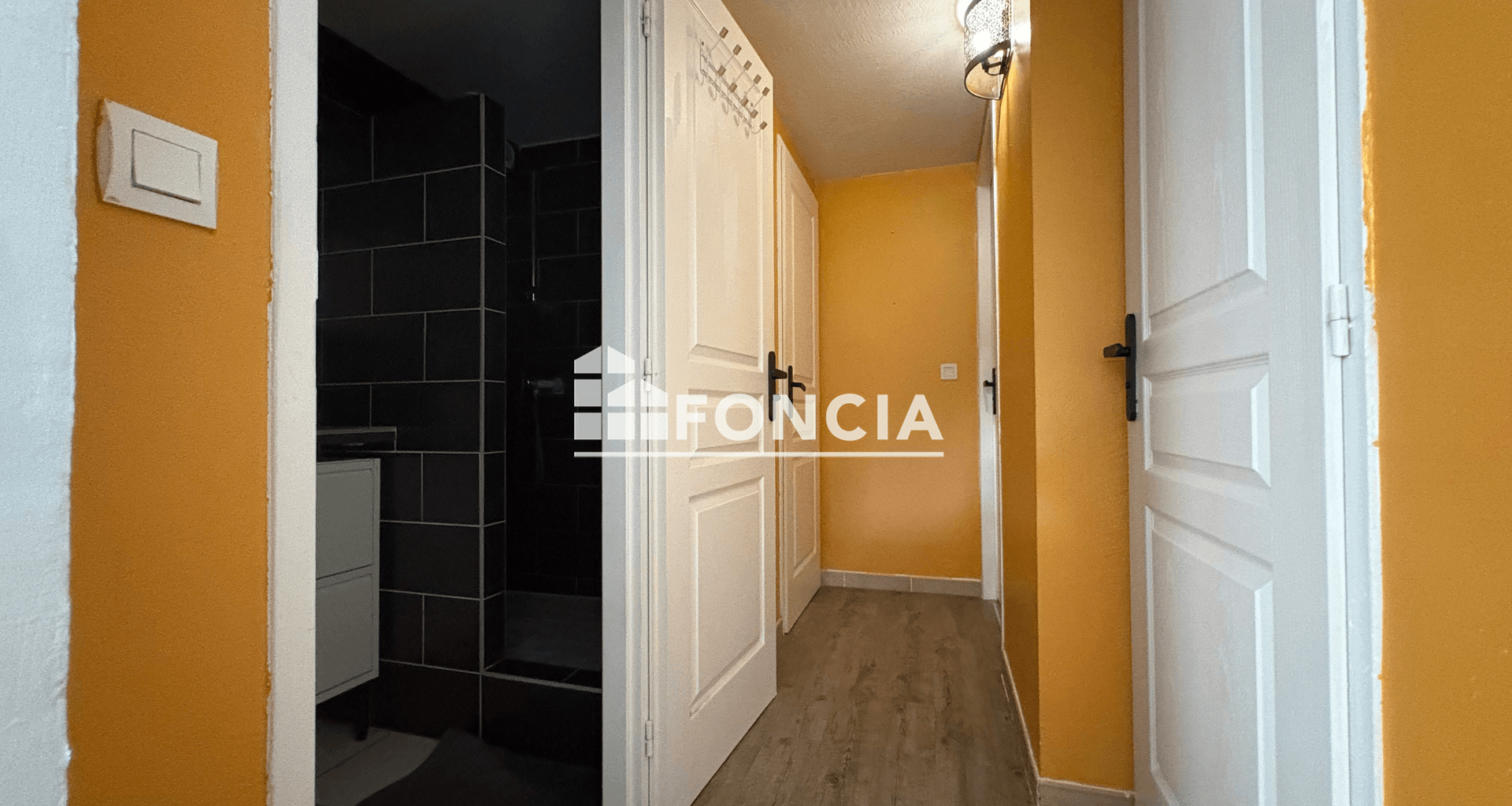 Apartment Nîmes - 