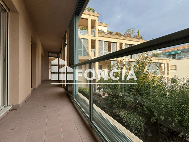 Apartment Nîmes - 