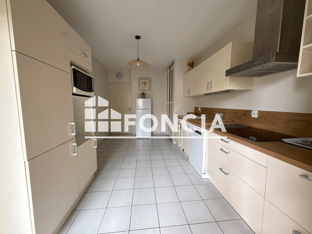 Apartment Nîmes - 