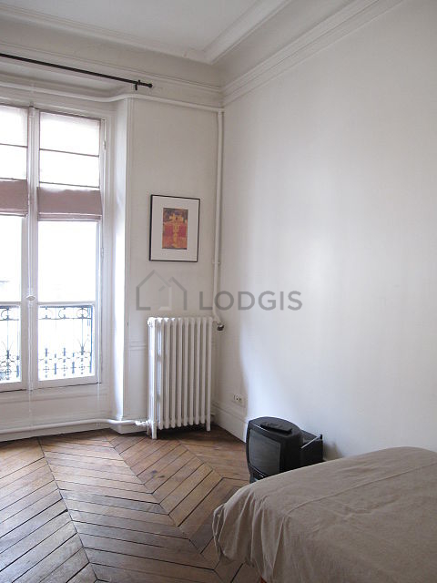 Chambre très calme pour 1 personnes équipée de 1 lit(s) de 90cm