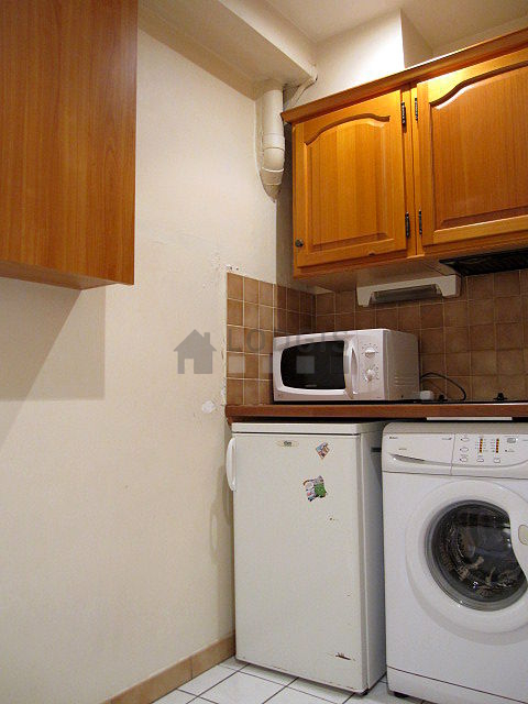 Beautiful kitchen with tile floor