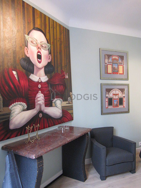 Living room of 15m² with wooden floor