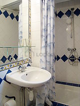 Apartment Paris 9° - Bathroom