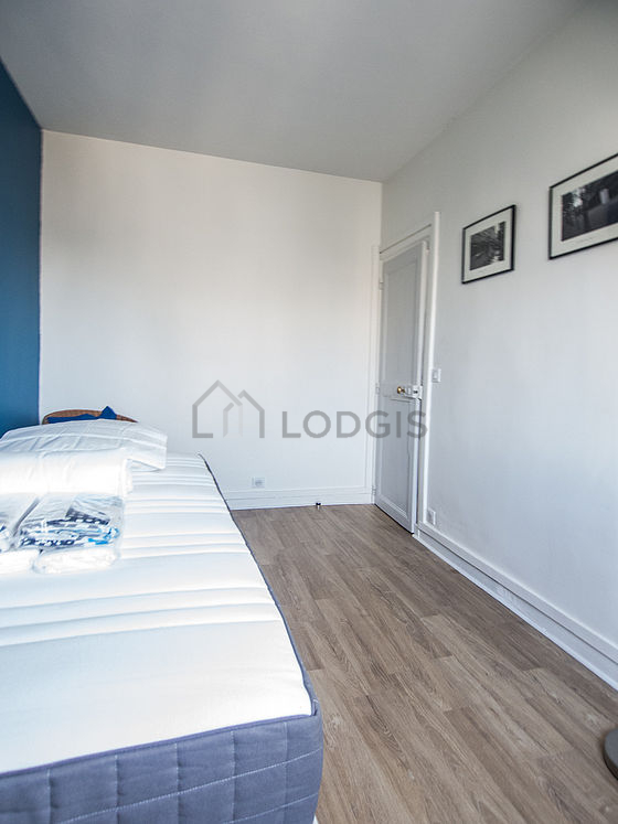 Chambre pour 1 personnes équipée de 1 lit(s) de 90cm