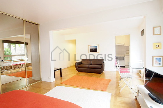 Beau séjour calme et lumineux d'un appartement à Paris