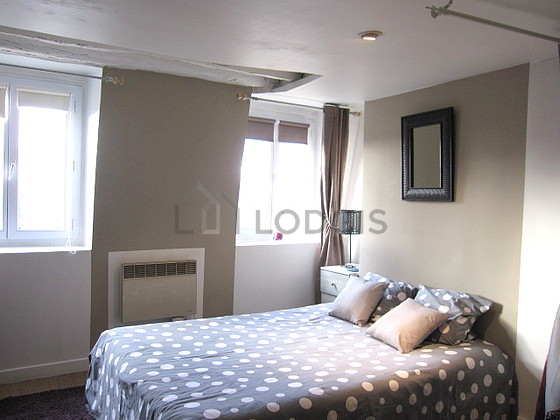 Living room of 18m² with coco floor