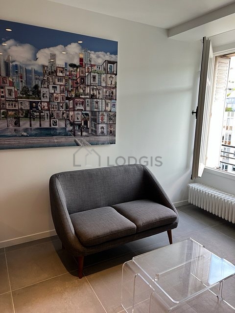 Quiet living room furnished with 1 sofabed(s) of 140cm, 1 bed(s) of 180cm, tv, hi-fi stereo