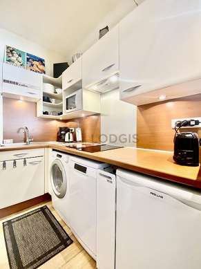 Great kitchen of 4m² with woodenfloor
