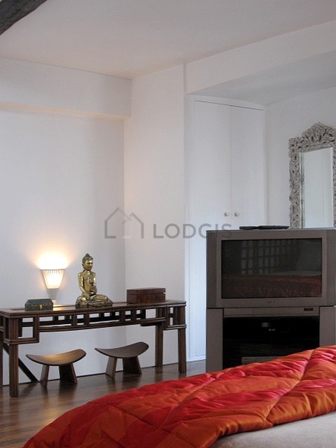 Duplex Paris 1° - 