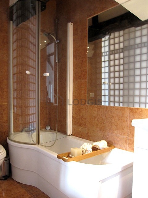 Duplex Paris 1° - 