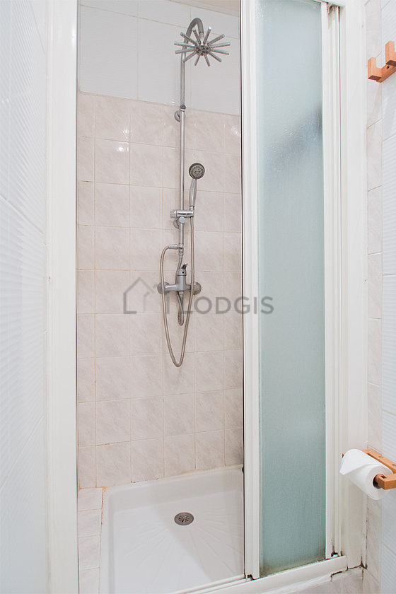 Beautiful bathroom with tile floor
