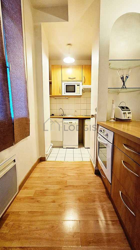 Great kitchen with tile floor