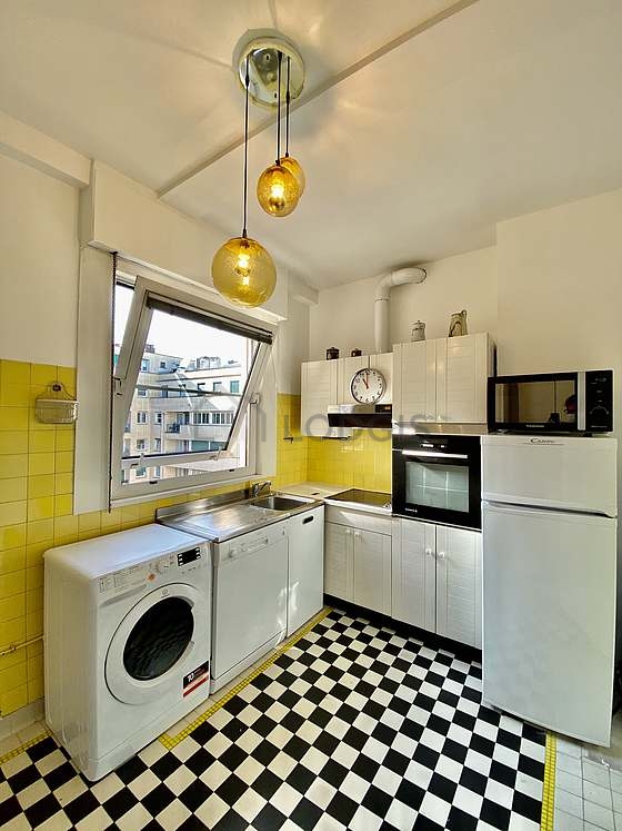 Great kitchen with tile floor