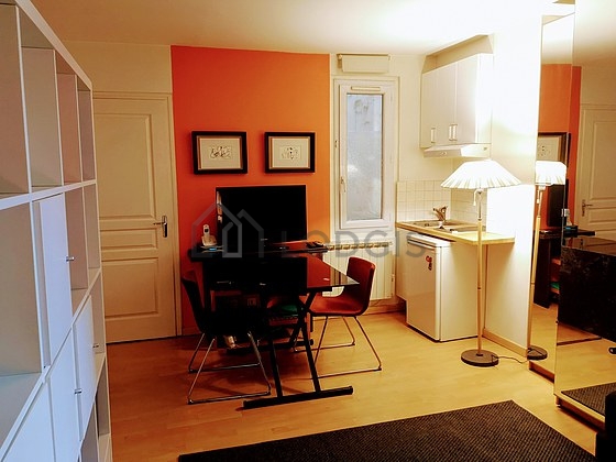 Very quiet living room furnished with 2 bed(s) of 80cm, tv, wardrobe
